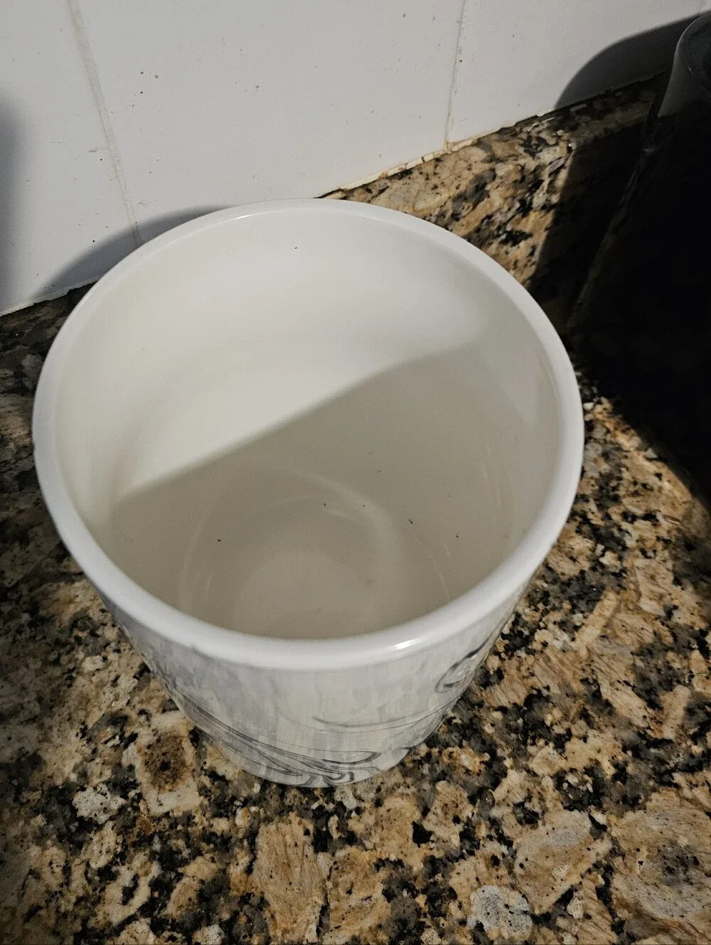 Rae Dunn Marble-Style Utensil Crock in White and Gray